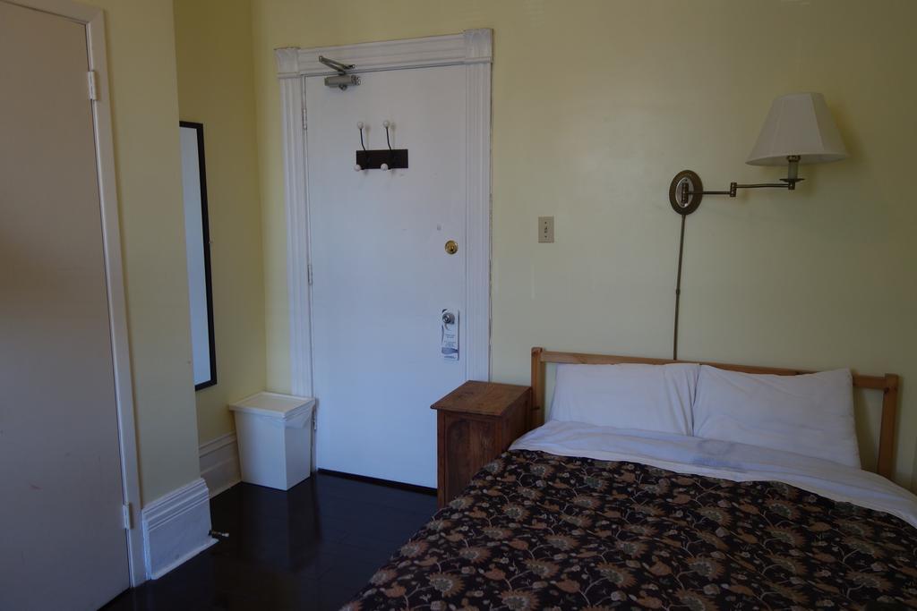 Spadina 11 Guesthouse Toronto Værelse billede